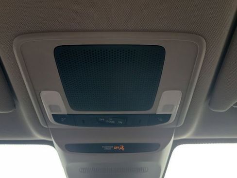 Certified 2024 Honda HR-V LX image 27