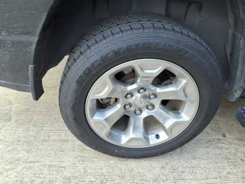 Used 2021 RAM 1500 Big Horn AWD/4WD image 8