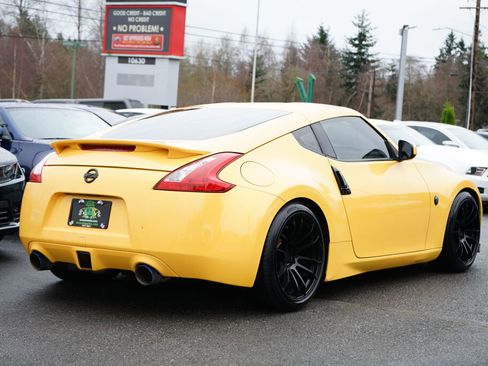 Used 2009 Nissan 370Z Base image 5