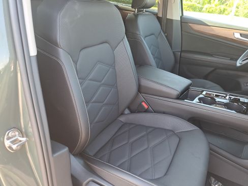 Certified 2026 Volkswagen Atlas SE w/ Panoramic Sunroof Package FWD image 10