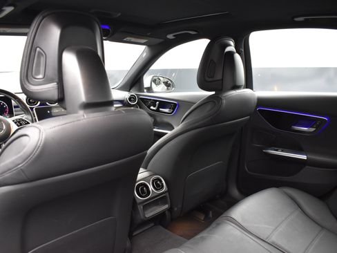 Used 2022 Mercedes-Benz C 300 4MATIC Sedan image 11