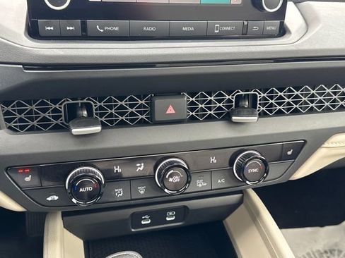 Used 2024 Honda Accord EX image 11