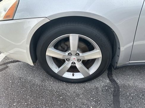 Used 2008 Pontiac G6 GT w/ Sport Package image 7