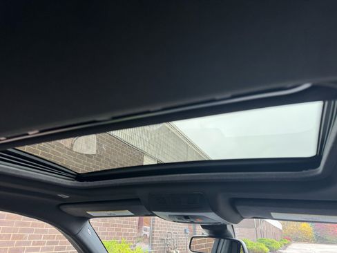 Used 2017 BMW X4 M40i image 19