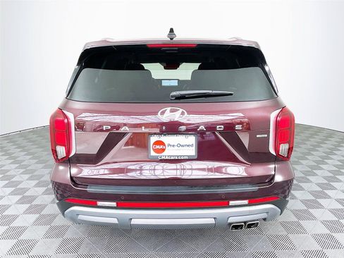 Certified 2023 Hyundai Palisade Limited w/ Cargo Package AWD/4WD image 9