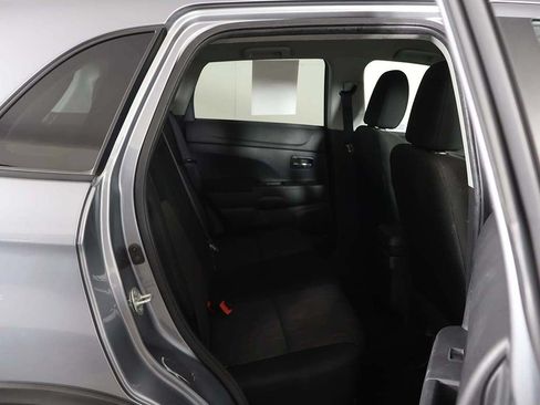 Used 2023 Mitsubishi Outlander Sport ES AWD/4WD image 28