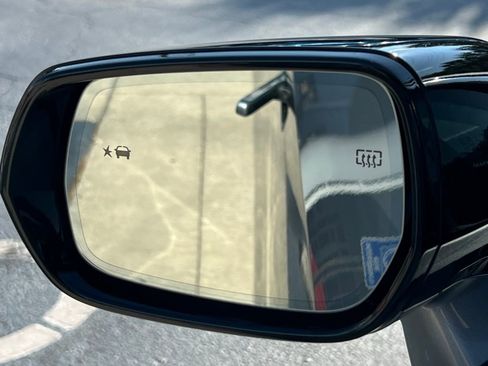 New 2026 Cadillac Optiq Luxury 1 image 28