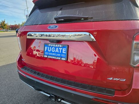 Certified 2023 Ford Explorer XLT w/ Equipment Group 202A image 8