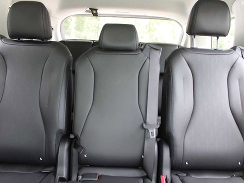 New 2025 Kia Carnival EX image 61