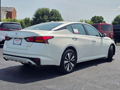Used 2019 Nissan Altima 2.5 SV AWD/4WD image 8