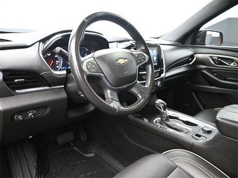 Used 2022 Chevrolet Traverse Premier image 8