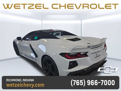 Used 2023 Chevrolet Corvette Stingray Preferred Conv w/ Z51 Performance Package RWD image 2