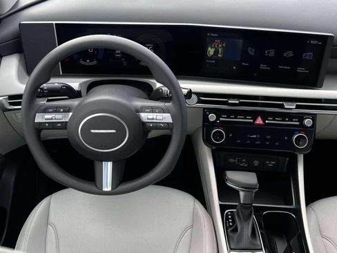 New 2026 Hyundai Tucson SEL image 17