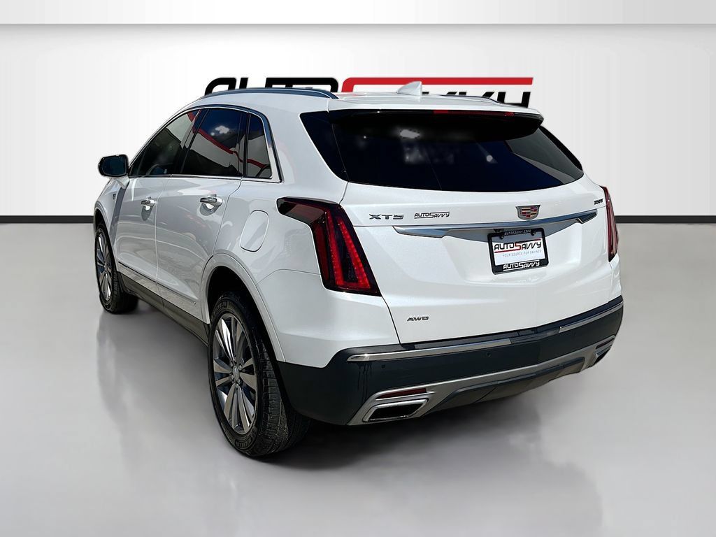 Used 2024 Cadillac XT5 Premium Luxury w/ LPO, Floor Liner Package AWD/4WD image 5
