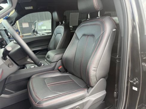 Used 2024 Ford Expedition Limited AWD/4WD image 44