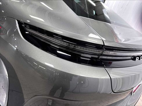 Used 2025 Porsche Panamera 4 AWD/4WD image 33