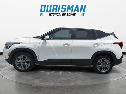 Used 2026 Kia Seltos LX FWD image 3