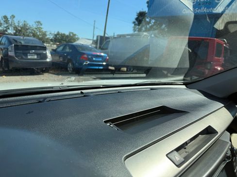 Used 2015 Toyota RAV4 XLE image 22