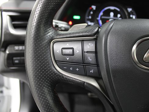 Used 2024 Lexus UX 250h F Sport image 10