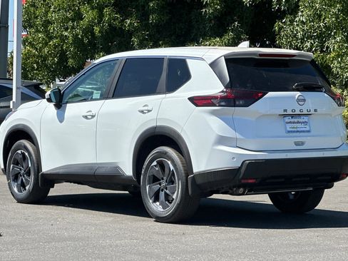 New 2026 Nissan Rogue SV image 6