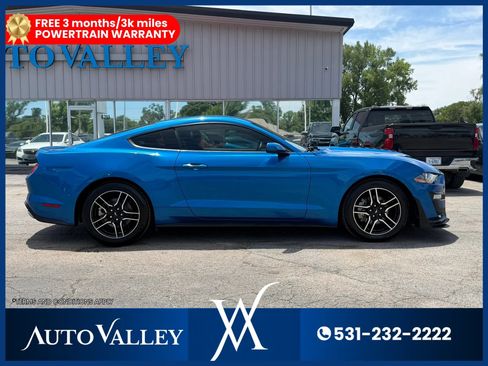 Used 2019 Ford Mustang Coupe w/ Equipment Group 101A RWD image 8