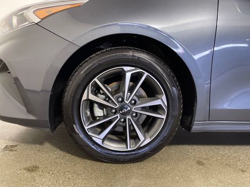 Used 2023 Kia Forte LXS FWD image 11