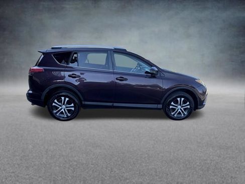 Used 2016 Toyota RAV4 LE AWD/4WD image 7