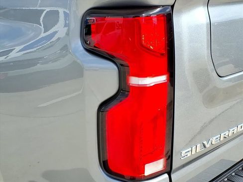 Used 2025 Chevrolet Silverado 2500 LTZ w/ LTZ Texas Edition AWD/4WD image 12