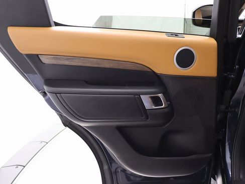 Used 2018 Land Rover Discovery HSE Luxury image 50