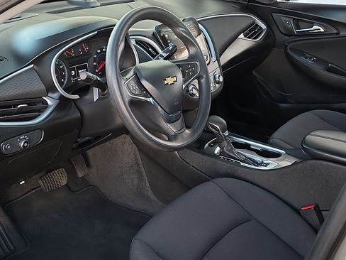 Used 2024 Chevrolet Malibu LT image 12