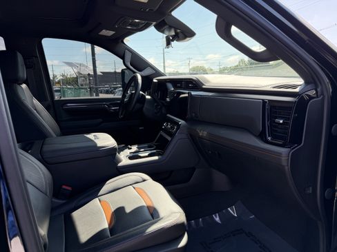 Used 2024 GMC Sierra 3500 AT4 w/ AT4 Premium Plus Package AWD/4WD image 29