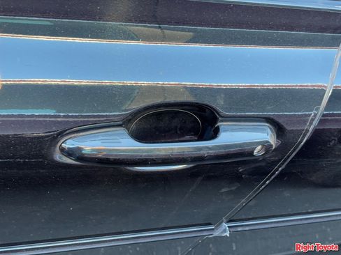 Certified 2024 Toyota Highlander LE image 10