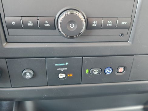 New 2025 Chevrolet Express 2500 image 19