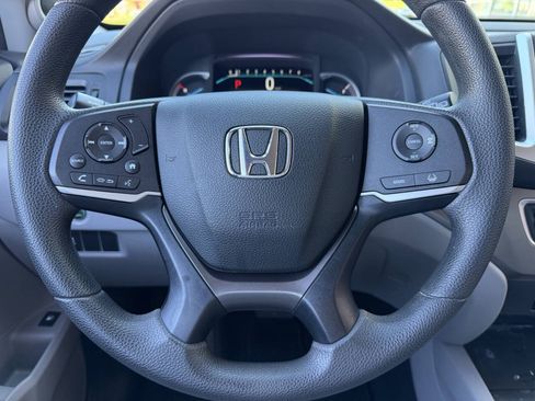 Used 2019 Honda Pilot LX image 17