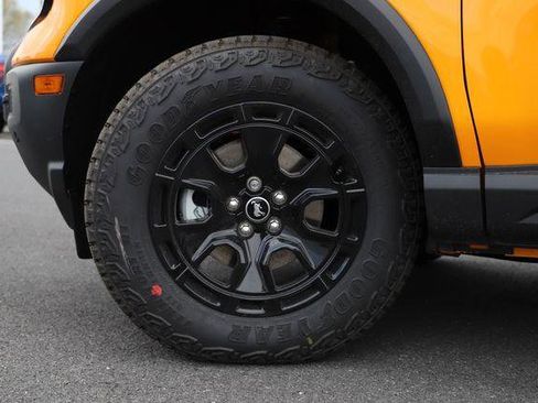 New 2026 Ford Bronco Sport Outer Banks w/ Sasquatch Outer Banks Package AWD/4WD image 2