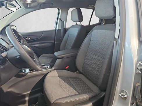 Used 2022 Chevrolet Equinox LT image 12