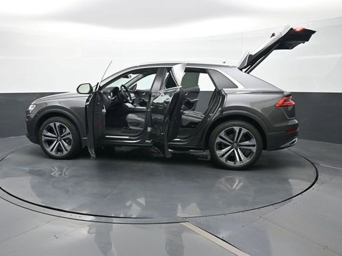 Used 2019 Audi Q8 Premium Plus w/ Premium Plus AWD/4WD image 33