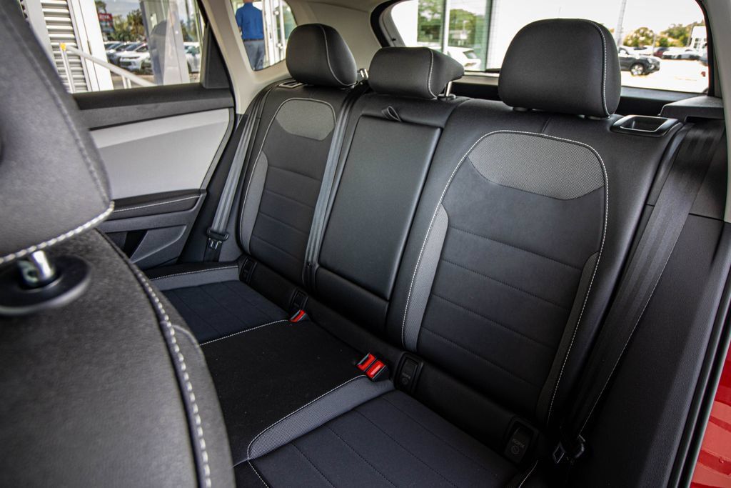 Certified 2024 Volkswagen Taos SE AWD/4WD image 26