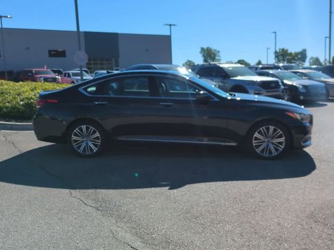 Used 2018 Genesis G80 3.8 w/ Option Group 02 image 9