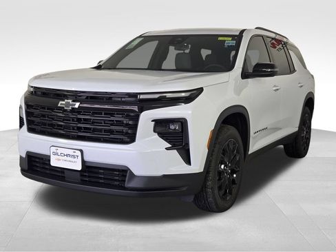 New 2026 Chevrolet Traverse LT w/ Midnight/Sport Edition FWD image 3