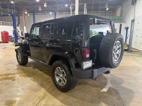 Used 2013 Jeep Wrangler Unlimited Rubicon w/ Connectivity Group AWD/4WD image 6