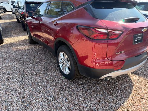 Used 2019 Chevrolet Blazer LT w/ Sound & Technology Package FWD image 6