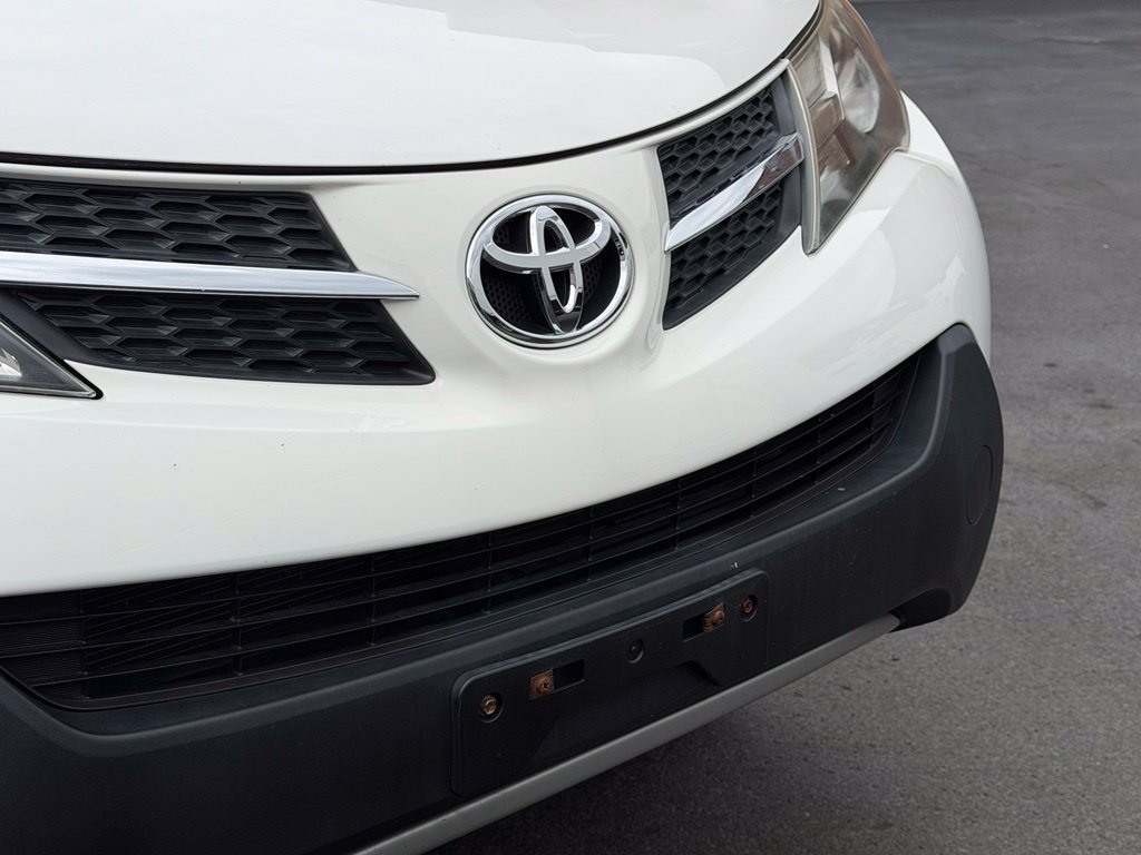 Used 2015 Toyota RAV4 XLE AWD/4WD image 22