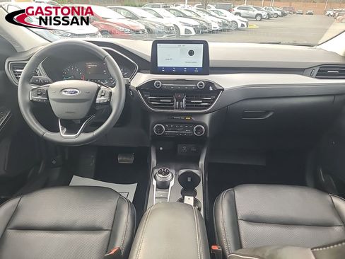 Used 2022 Ford Escape SEL image 27