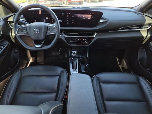 Used 2025 Buick Envista Avenir image 31