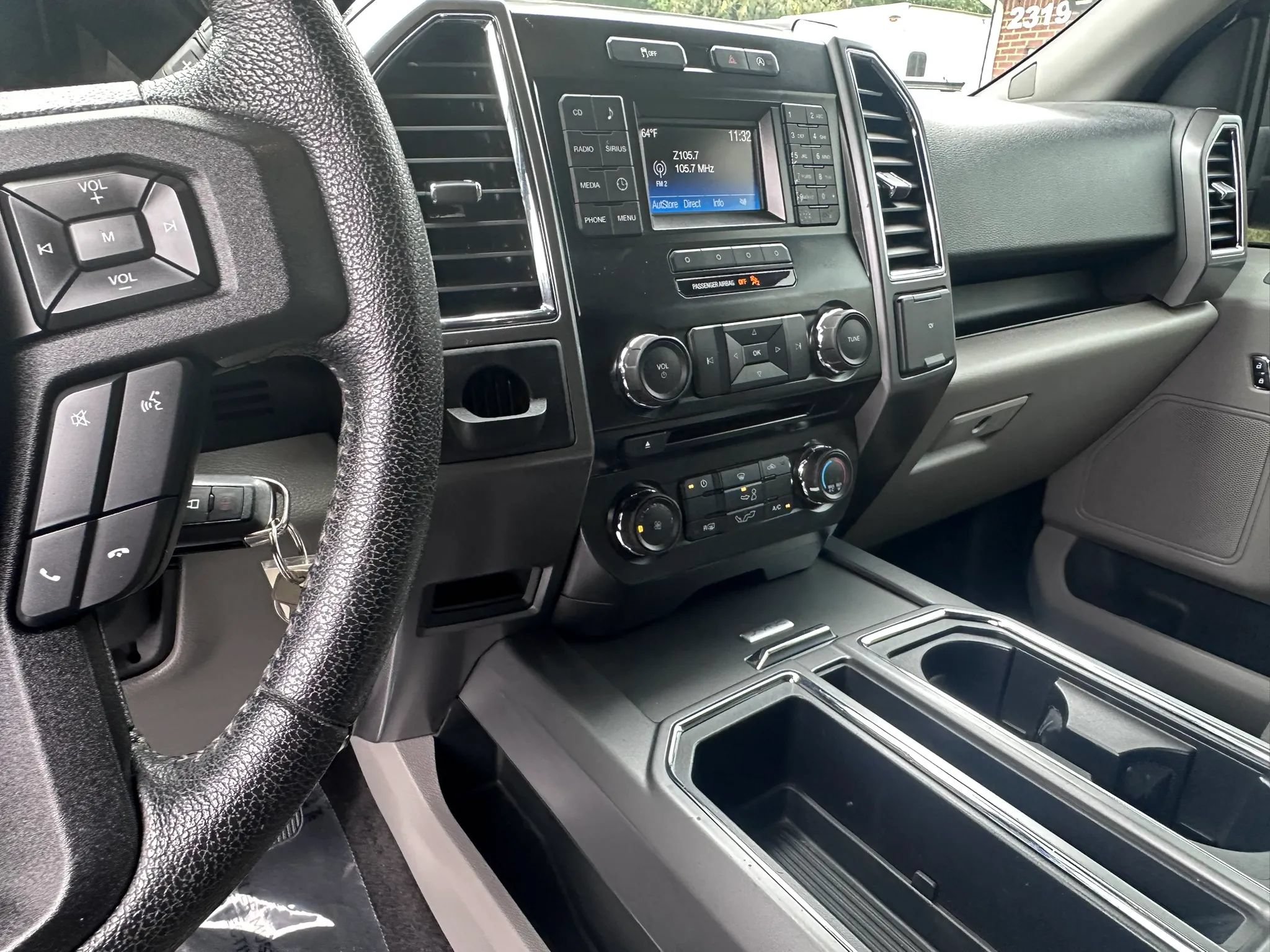 Used 2015 Ford F150 XLT w/ Equipment Group 301A Mid RWD image 21