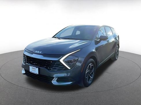 Used 2025 Kia Sportage LX image 7