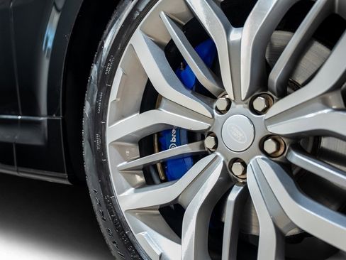 Used 2016 Land Rover Range Rover Sport SVR image 24