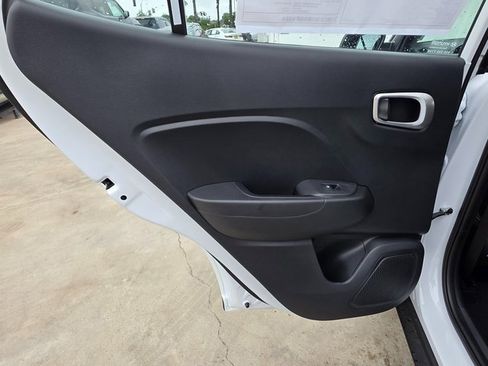 New 2025 Hyundai Venue SEL image 20