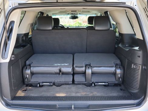 Used 2013 Chevrolet Tahoe LTZ image 14